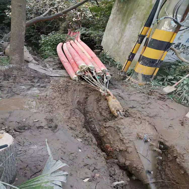 平原拖拉管